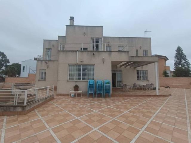 Casa en Venta en Dos Hermanas