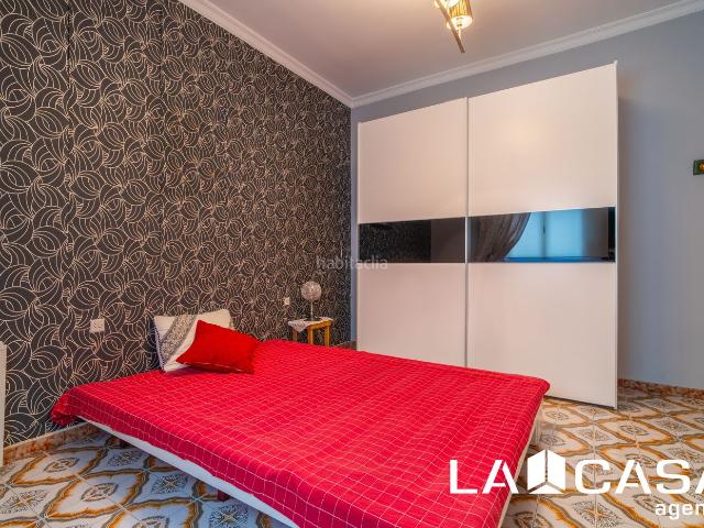 Casa en venta en Dos Hermanas, Centro Doña Mercedes. Casa céntrica con gran amplitud y múltiples posibilidades. Casas Dos.