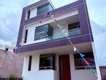 Casa en Venta en Explanada Sur, Pachuca con Recamara en Planta Baja
