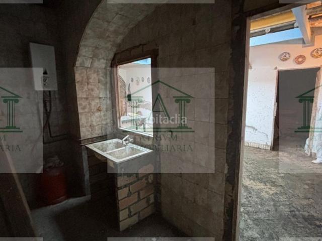 Casa en venta en Écija. Casa de pueblo independiente en zona centrica. Casas.