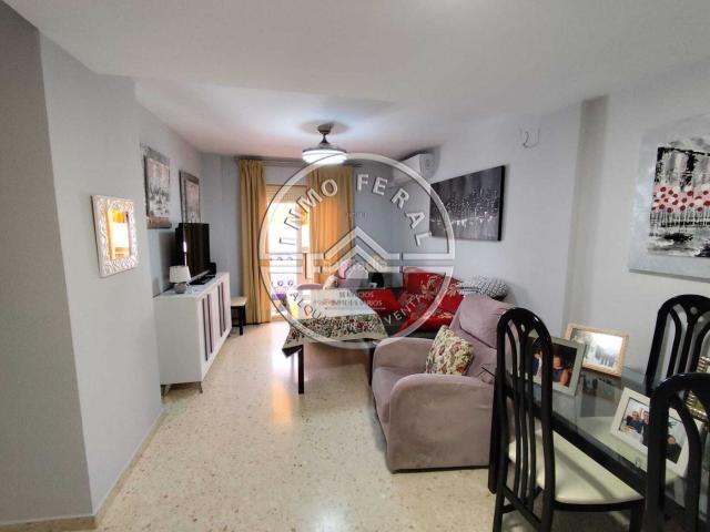 Casa en venta en Écija. Casa en venta en El Puente, 3 dormitorios. Casas.