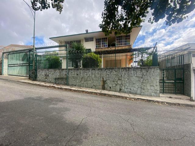 Casa en Venta en El Marques, Caracas