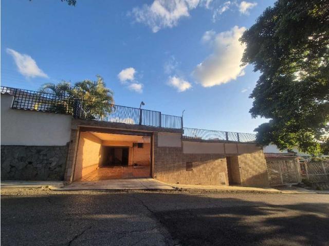 Casa en Venta en El Marqués, Caracas