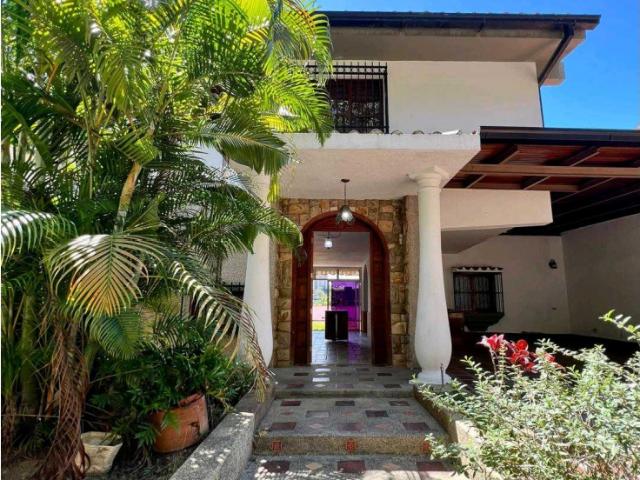 CASA EN VENTA EN EL CAFETAL FINANCIADO