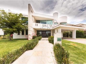 Casa en venta en El Campanario, Querétaro, Querétaro