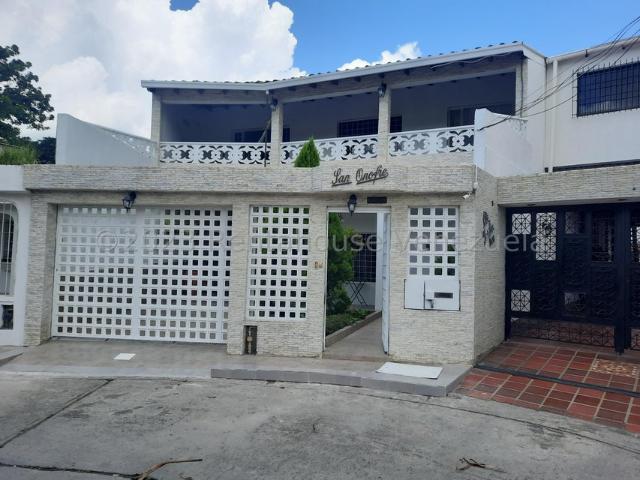 Casa en Venta en El Castillejo, Guatire