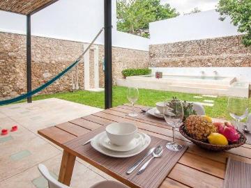 CASA EN VENTA EN EL CENTRO DE MÉRIDA, EN SAN SEBASTIAN