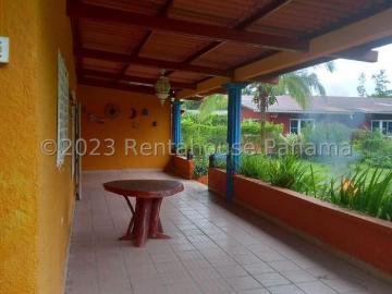 Casa en Venta en El Chirú El Chiru Coclé 287 m2. 4 hab