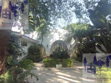 Casa en venta en el Club de golf Tabachines, Cuernavaca Morelos