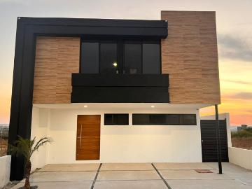 CASA EN VENTA, EN EL ENCINO, QUERETARO