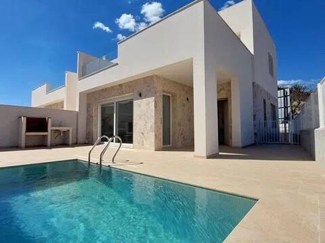 Casa en Venta en El Fondó de les Neus Hondón de las Nieves