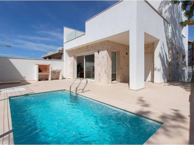 Casa en Venta en El Fondó de les Neus Hondón de las Nieves