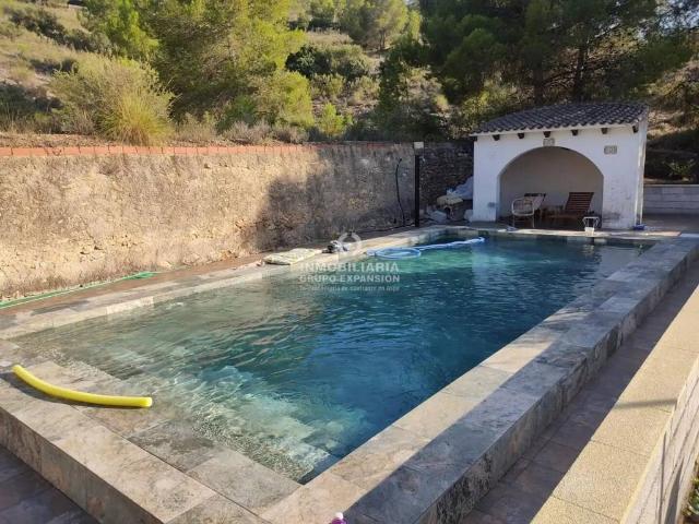 Casa en Venta en El Fondó de les Neus Hondón de las Nieves