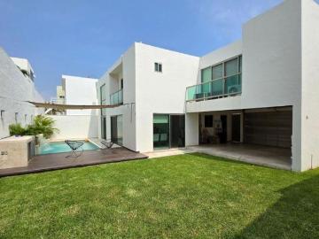CASA EN VENTA EN EL FRACC. LOMAS DEL SOL