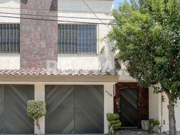 CASA EN VENTA EN EL FRACCIONAMIENTO ESTRELLAS DEL SUR