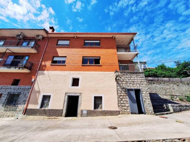 Casa en Venta en El Hoyo de Pinares