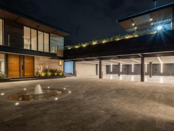 CASA EN VENTA EN EL PEDREGAL