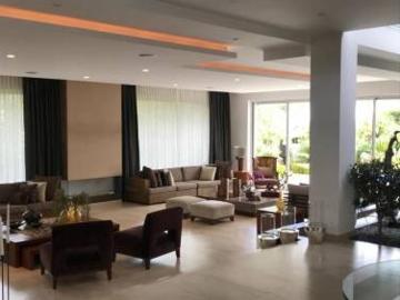 Casa en venta en el sector de cumbayá urbanización la vieja Hacienda