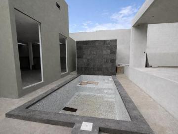 Casa en Venta en Bosques del Vergel, Carretera Nacional, Monterrey, N. L