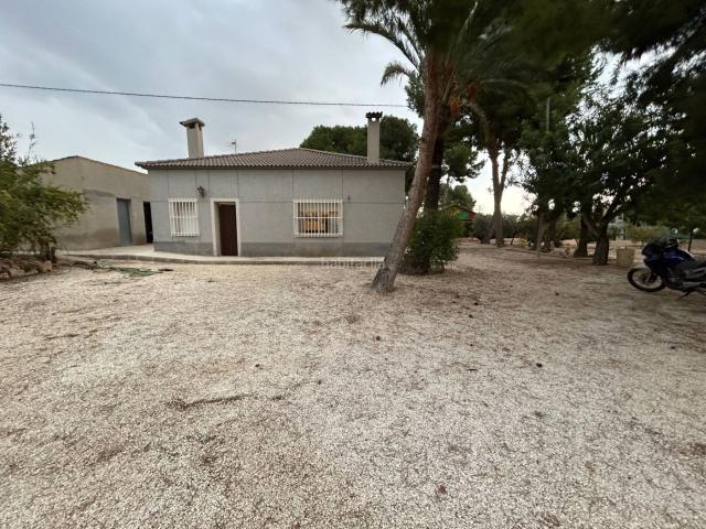 Casa en venta en Elche Elx, Jubalcoi. CHALET, 3 HABITACIONES, 2 BAÑOS, PARTIDA DE ALTABIX, ELCHE. Casas Elche.