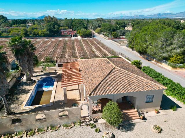 Casa en venta en Elche Elx, La Foia Daimés Asprella. CASA DE CAMPO EN PRO INDIVISO, EN PARTIDA LA HOYA â COSTA BLANCA!INFORMACIÃN IMPORTANTEnbspLa casa se encuentra en proindiviso, y. Casas.