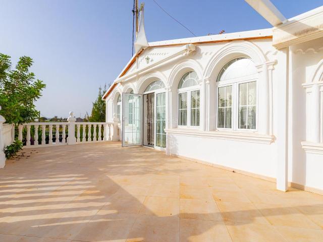 Casa en venta en Elche Elx, La Marina. CASA CON PISCINA EN LA MARINA DE ELCHE ALICANTE. Casas Elche.