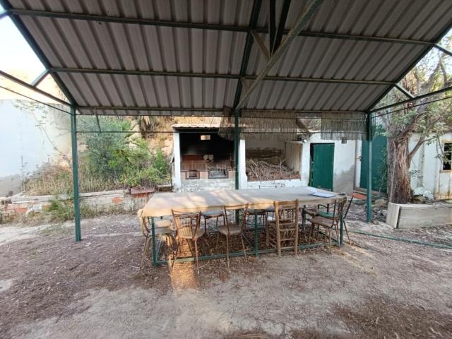 Casa en venta en Elche Elx, Peña de las Águilas. Encantadora Casa cueva en Elche Ideal para Reformar. Casas Elche.