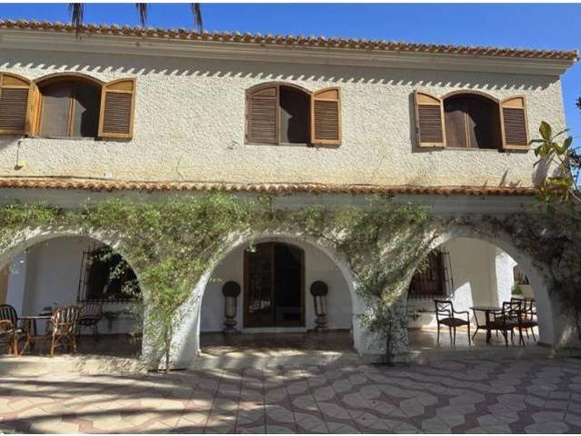 Casa en Venta en Elda