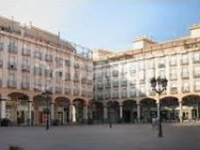 Casa en venta en Elda, Centro. Casas.