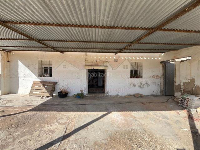 Casa en venta en Elda, San Crispín Huerta Nueva Estación. FINCA RUSTICA PARA REFORMAR EN CAMARA. Casas.