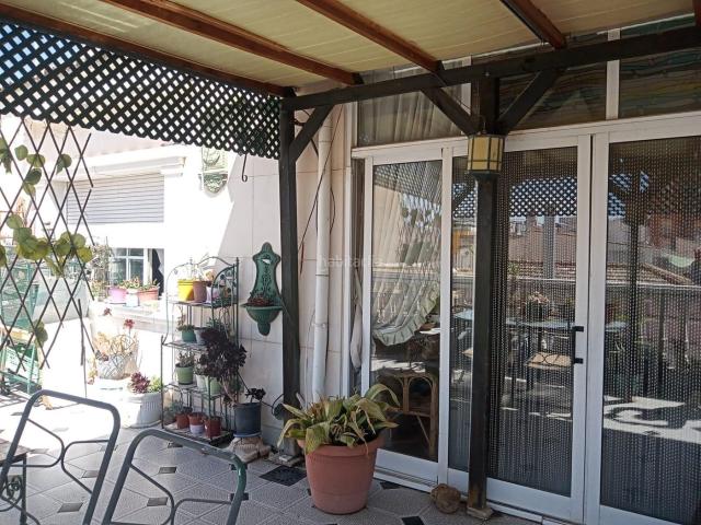 Casa en venta en Elda, Plaza Castelar Mercado Central. GRAN CASA CON TERRAZA EN ELDA GARAJE Y LOCAL INCLUIDO. Casas.