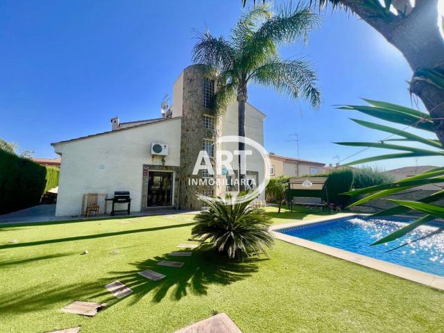 Casa en venta en Eliana l´, El Carme Sant Agustí Bonavista. CHALET EN VENTA EN ZONA EL CARMEN, LA ELIANA. Casas Eliana.