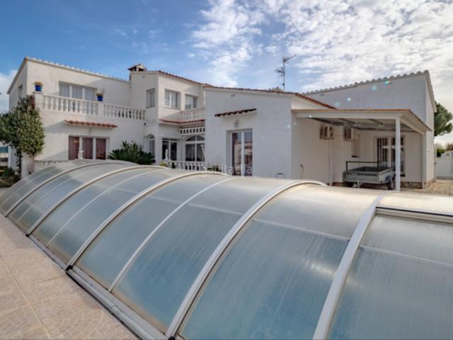 Casa en venta en Empuriabrava, Tordera Fluvià Llobregat Costa Brava. Casas.