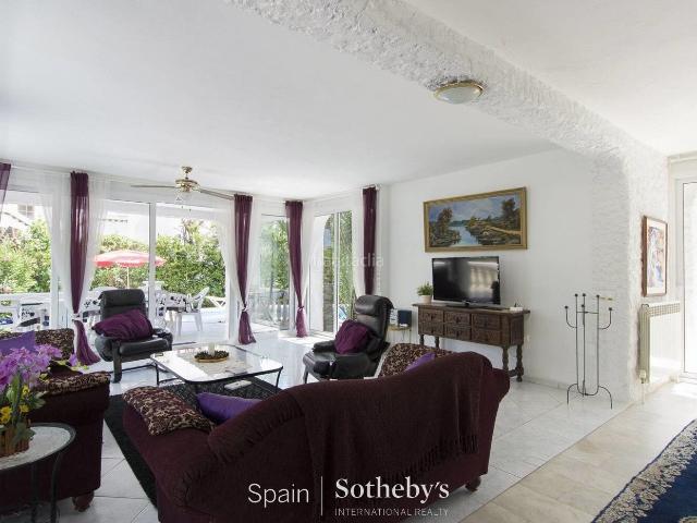 Casa en venta en Empuriabrava, Muga Gran Reserva Badia Costa Brava. Casa en el centro de Empuriabrava, a 150 metros de la playa. Casas.