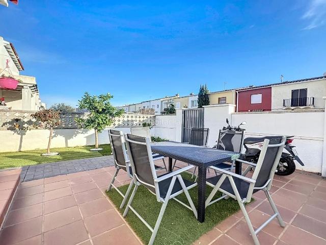 Casa en venta en Empuriabrava, Puigmal Mas Nou Costa Brava. BONITA Y PRACTICA CASA CON GARAJE Y EXTERIOR. Casas.