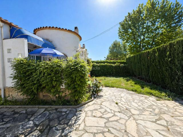 Casa en venta en Empuriabrava, Requesens Costa Brava. Casa en venta en Empuriabrava. Casas.