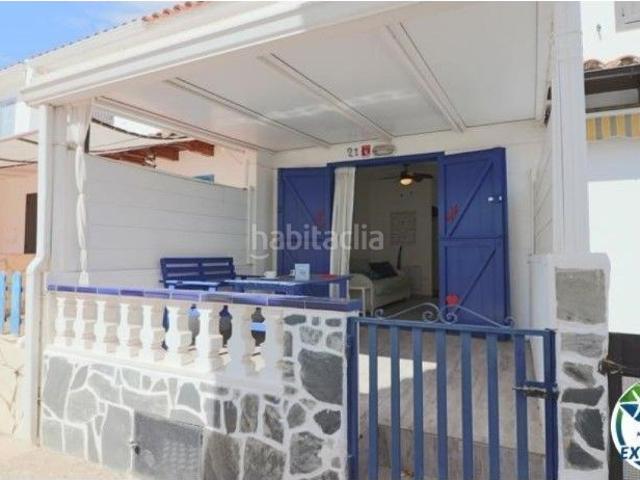 Casa en venta en Empuriabrava, Sant Maurici Costa Brava. Casa con gran terraza al sur adosada ubicada en la zona de Sant Maurici en Empuriabrava. Casas.