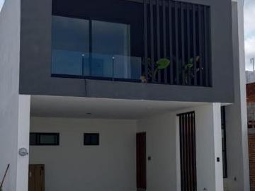 CASA EN VENTA EN EN FRACC LOMAS DEL DORADO