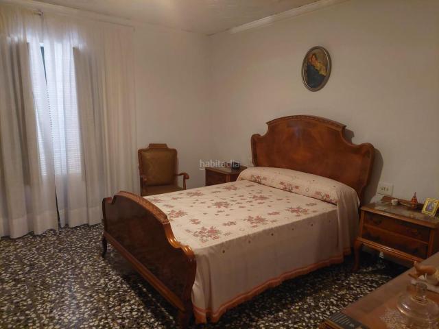 Casa en venta en Enguera. CASA DE DOS VIVIENDAS CON GARAJE Y ZONA DE OCIO EN PLANTA BAJA, EN ENGUERA. Casas.