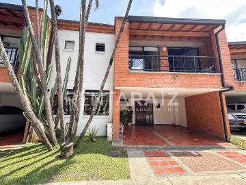 Casa En Venta En Envigado En Intermedia V357188