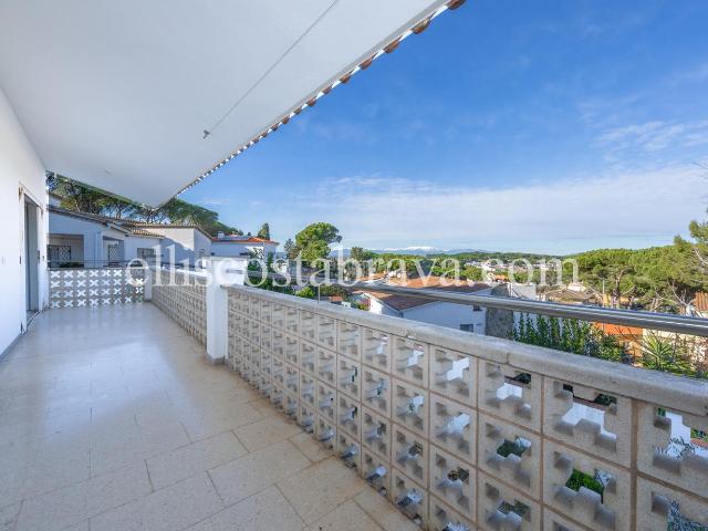 Casa en venta en Escala L´, Eixample Residencial Costa Brava. Casas Escala.