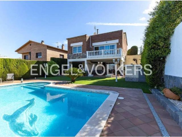 Casa en Venta en Esparreguera