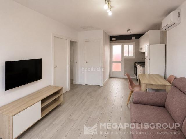 Casa en venta en Esparreguera, Mas d´en Gall. Casa pareada reformada en Mas den Gall lista para entrar a vivir. Casas.