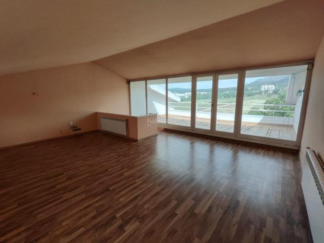 Casa en venta en Esparreguera, Nucli Urbà. Espai, comoditat i qualitat de vida a Esparreguera. Casas.