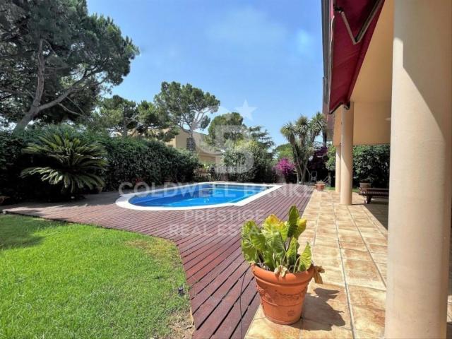 Casa en venta en Esplugues de Llobregat, Ciutat Diagonal. Casa independiente en Ciudad Diagonal, Barcelona. Casas Esplugues de.