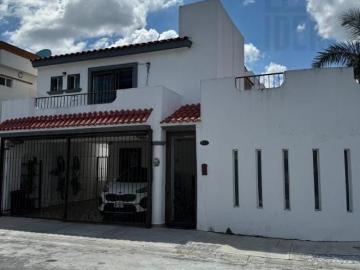 Casa en Venta en esquina en Privadas de Anahuac Sector Mediterraneo