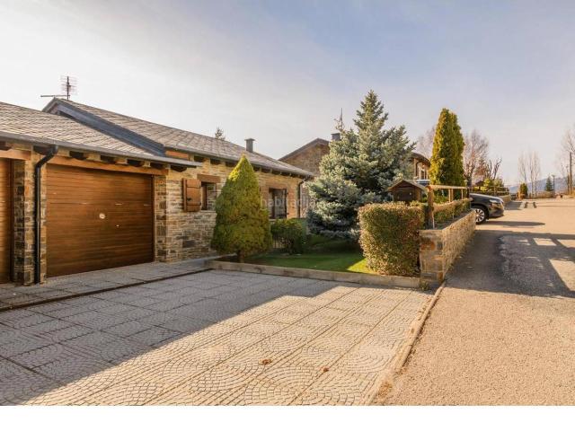 Casa en venta en Estavar Pirineos. Casa en venta en Estavar. Casas.