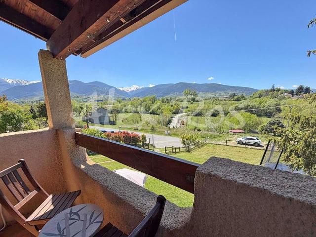 Casa en venta en Estavar Pirineos. CASA INDEPENDIENTE, LUGAR IDÍLICO, 1.000 m2 DE JARDÍN, VISTAS ESPECTACULARES. Casas.