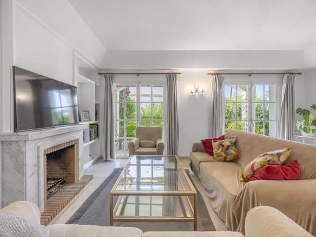 Casa en venta en Estepona, Málaga Costa del Sol
