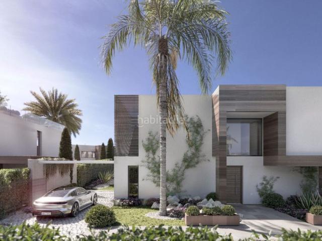 Casa en venta en Estepona, Cancelada. Casas.